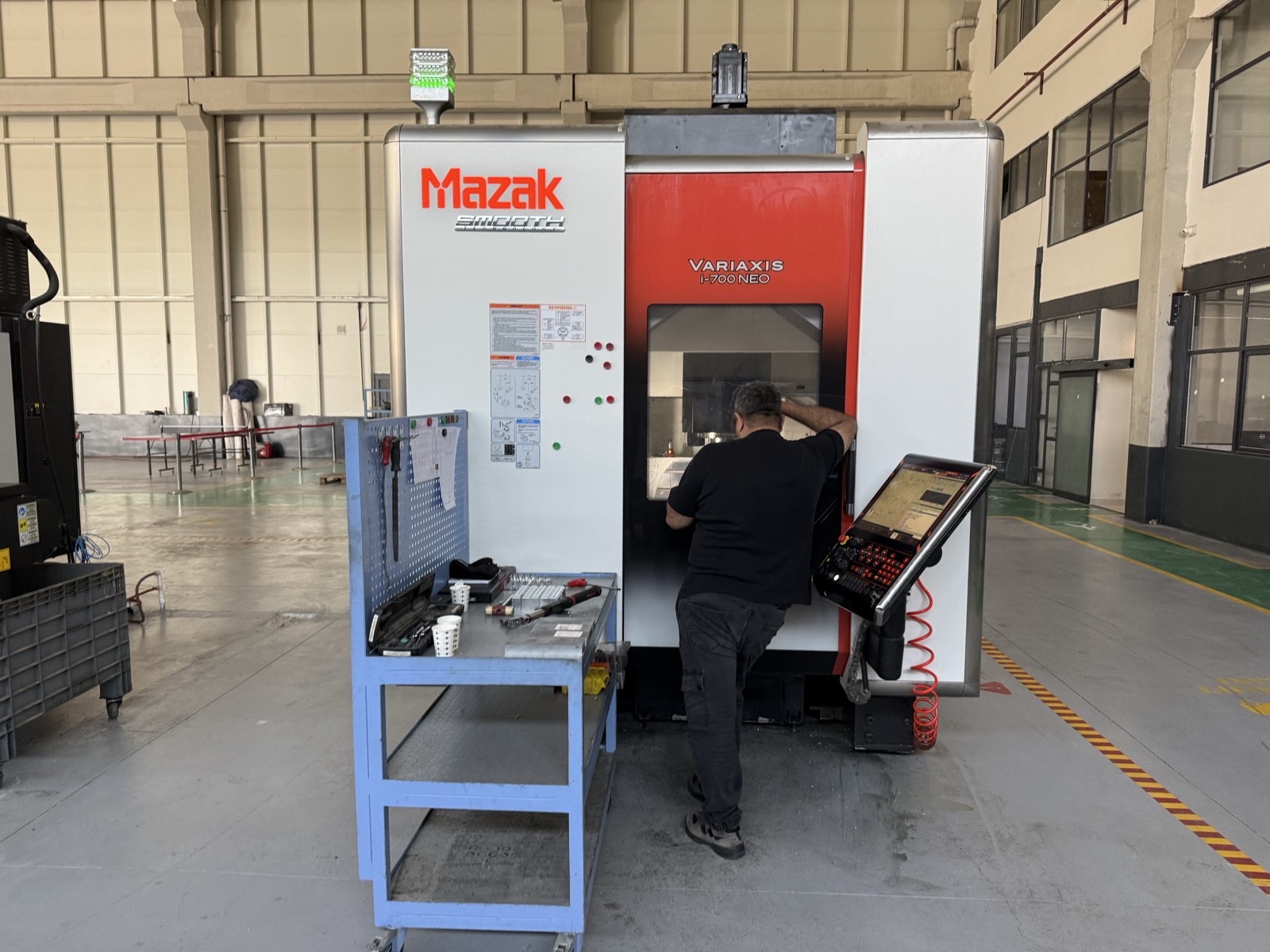 Mazak VARIAXIS i-700 NEO 5-Axis Machining Center